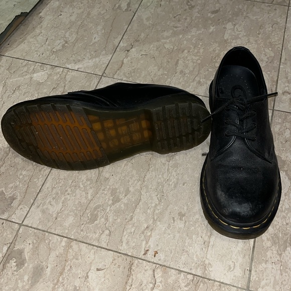 WOMEN'S 1461 SMOOTH LEATHER OXFORD SHOES IN BLACK - Picture 2 of 3